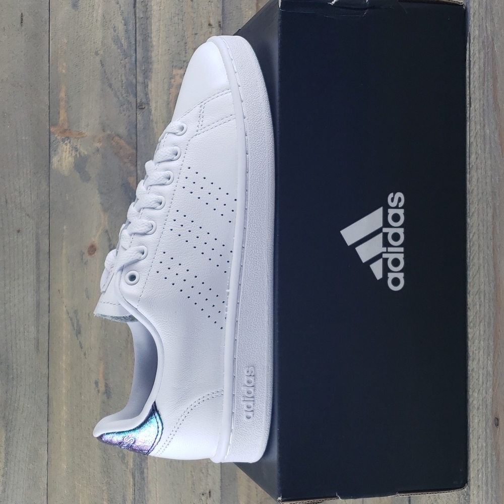 adidas Advantage Women's Tennis Casual Leather Shoes White/Iredescent - Picture 1 of 8